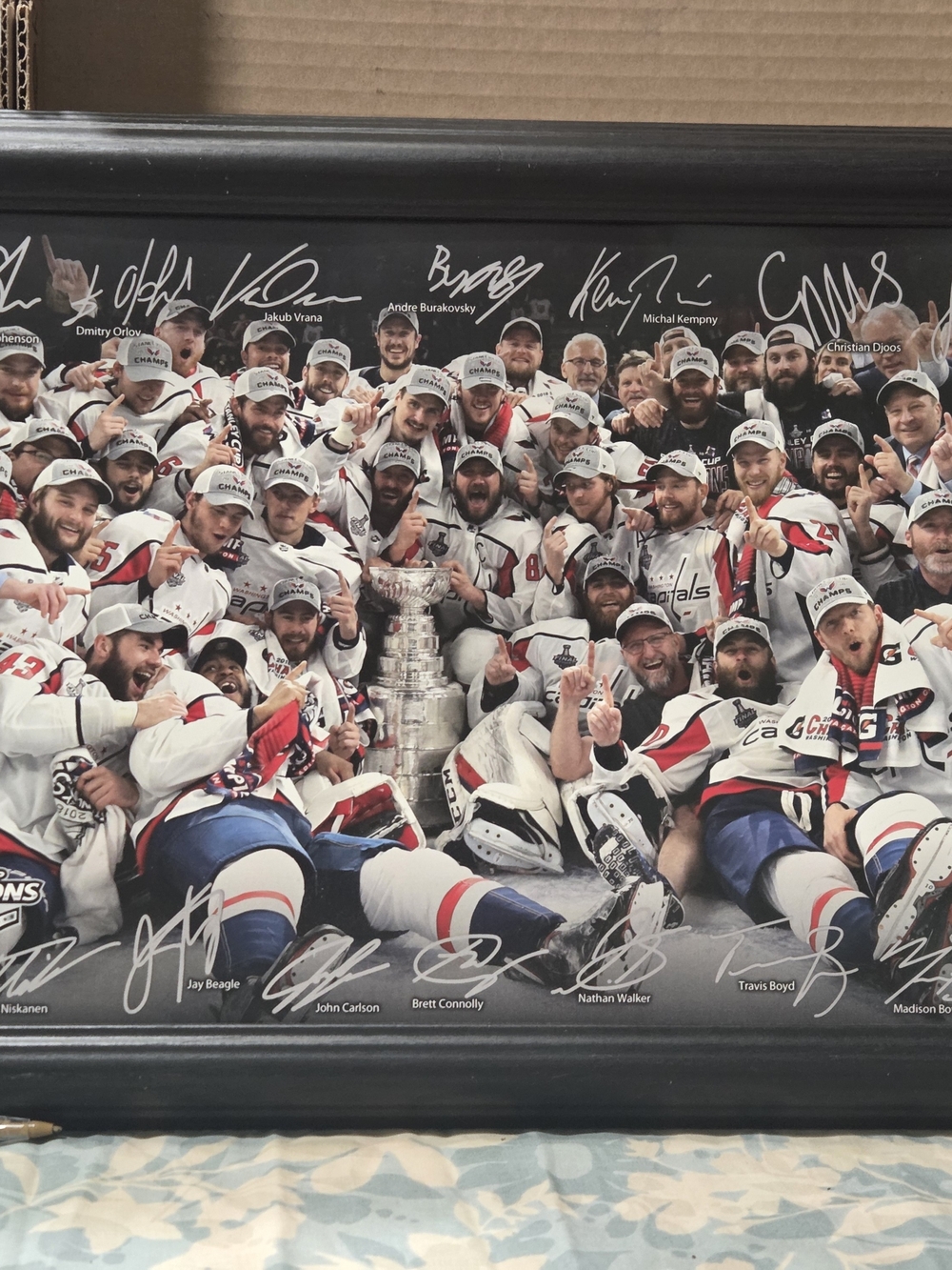 Washington Capitals 2018 Stanley Cup Team With Signatures Framed